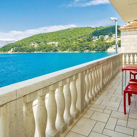 Beautiful Home In Pucisca With Wifi Exterior photo